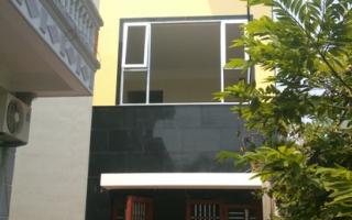 Cầu thang kính tại thành phố Hòa Bình